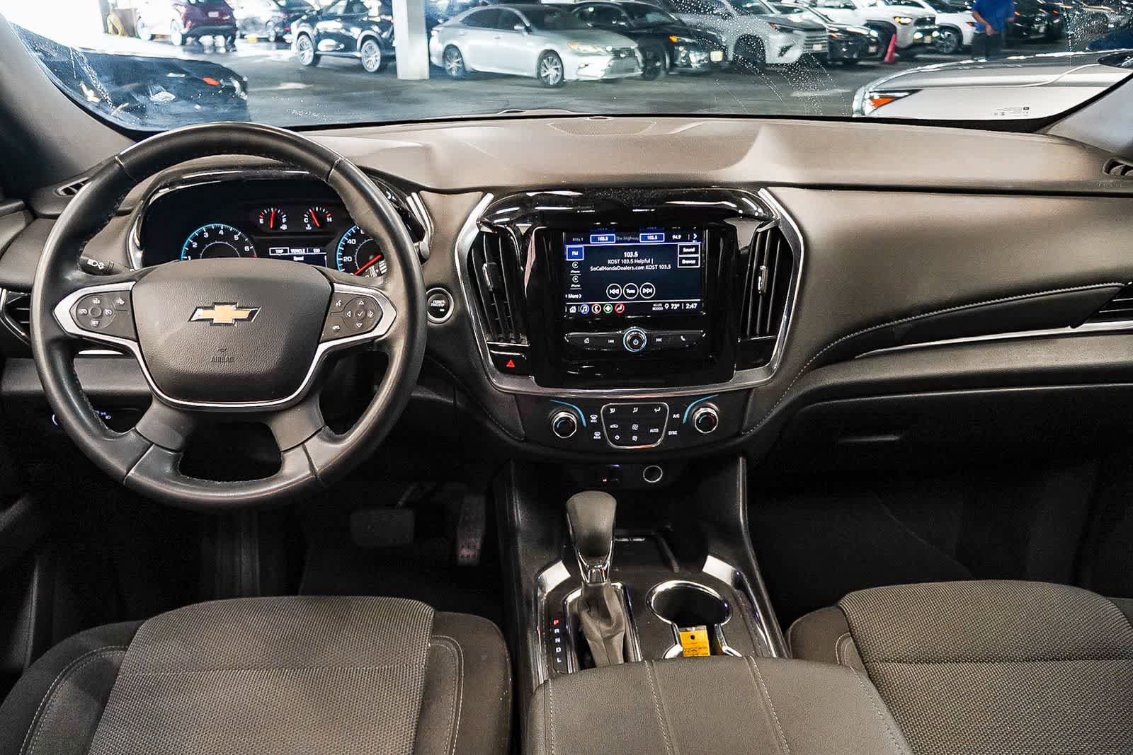 Used 2023 Chevrolet Traverse LT image 12