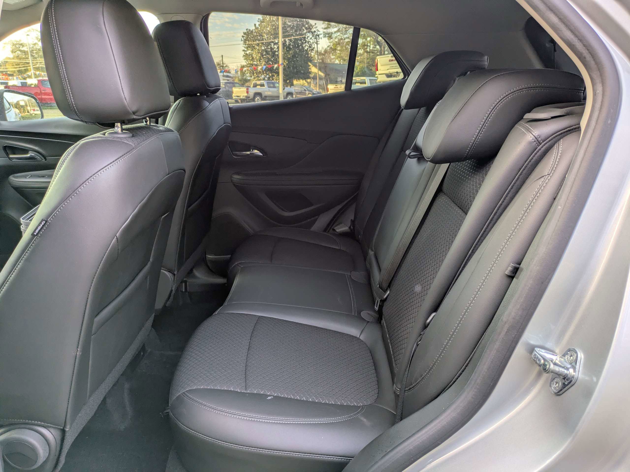 Used 2022 Buick Encore Preferred w/ Safety Package image 18