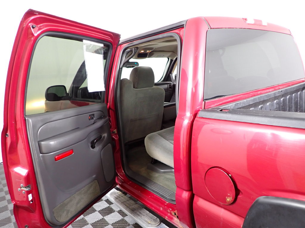 Used 2005 Chevrolet Silverado 1500 4x4 Crew Cab image 23