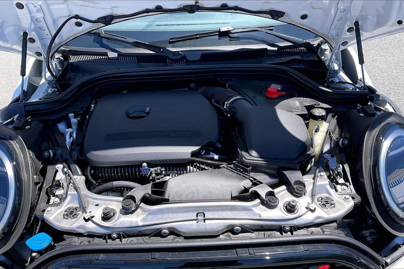 Used 2025 MINI Cooper S FWD image 30