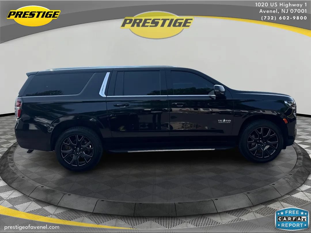 Used 2023 Chevrolet Suburban LT w/ LT Signature Package RWD image 4
