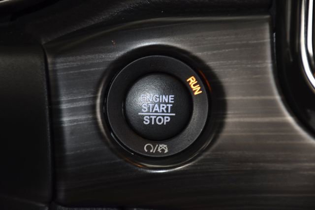 Used 2021 Jeep Grand Cherokee Laredo X RWD image 17