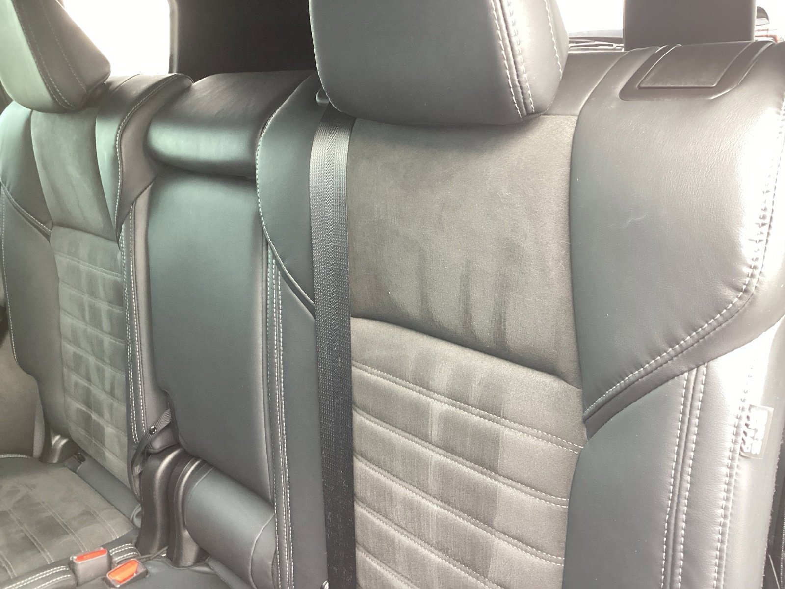 Used 2023 Mitsubishi Outlander SE image 13