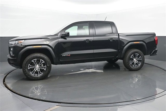 New 2025 GMC Canyon AT4 image 2