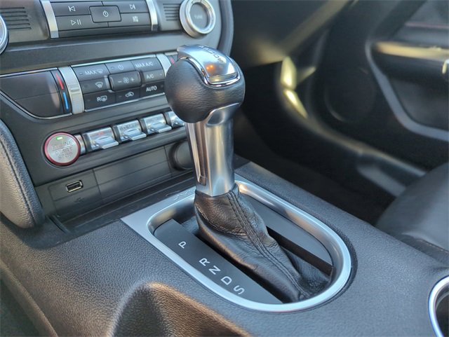 Used 2020 Ford Mustang Convertible w/ Equipment Group 101A image 31