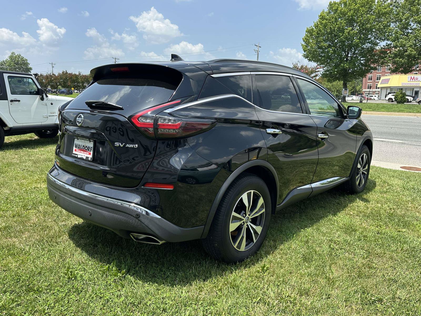 Used 2020 Nissan Murano SV AWD/4WD image 6
