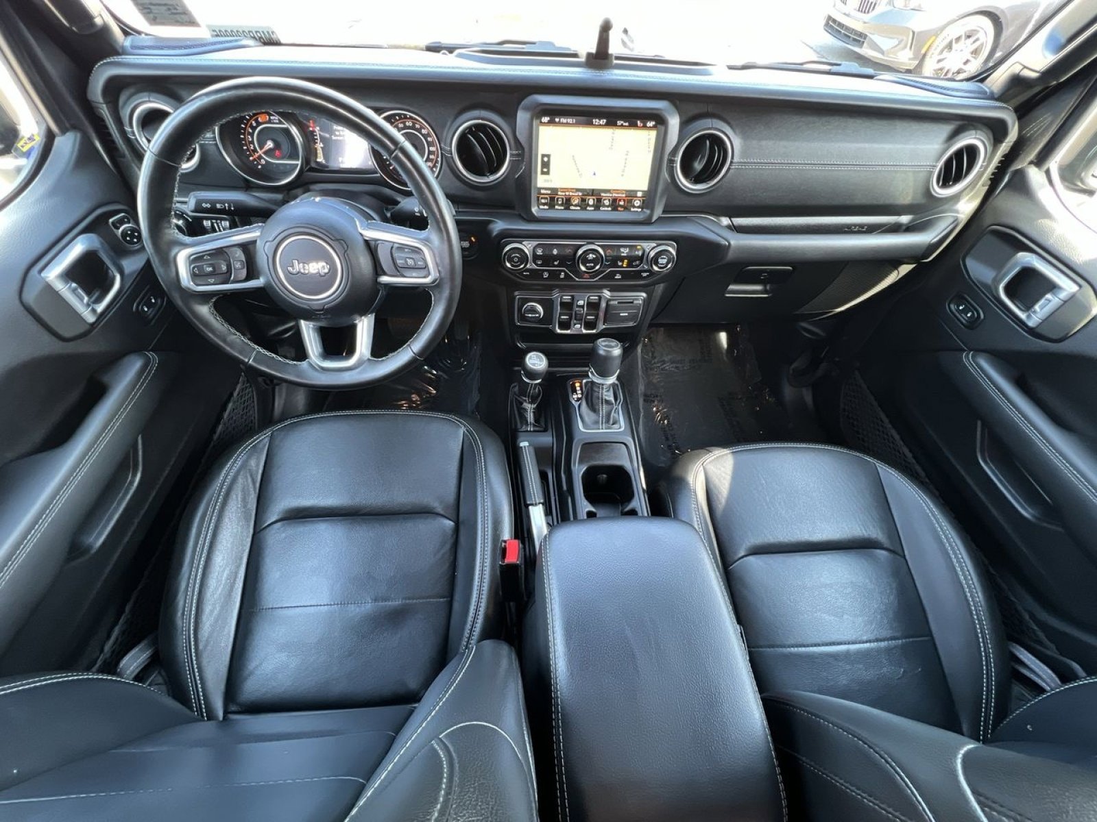 Used 2022 Jeep Wrangler Unlimited Sahara w/ Cold Weather Group image 20