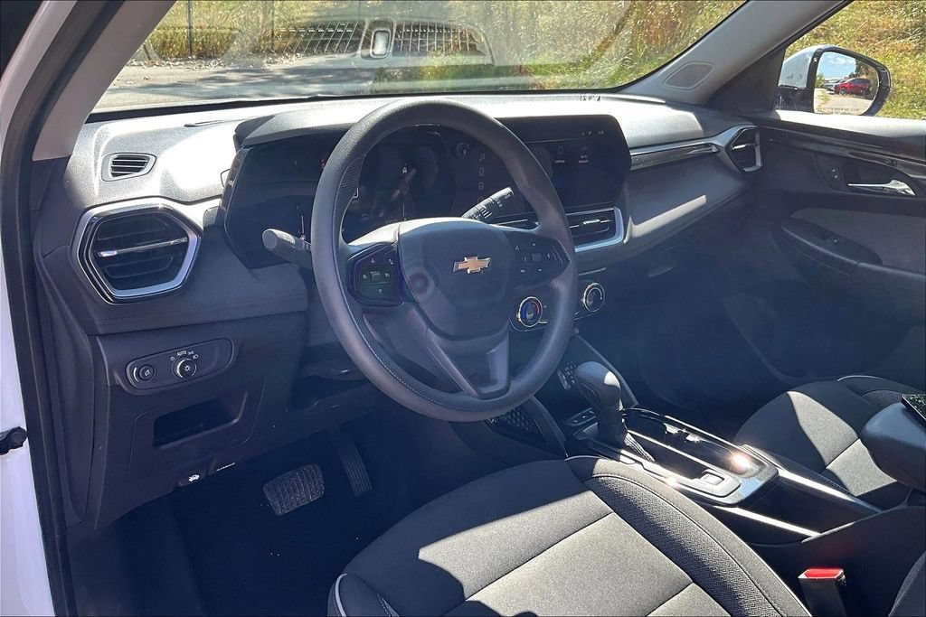 Used 2026 Chevrolet TrailBlazer LT FWD image 15