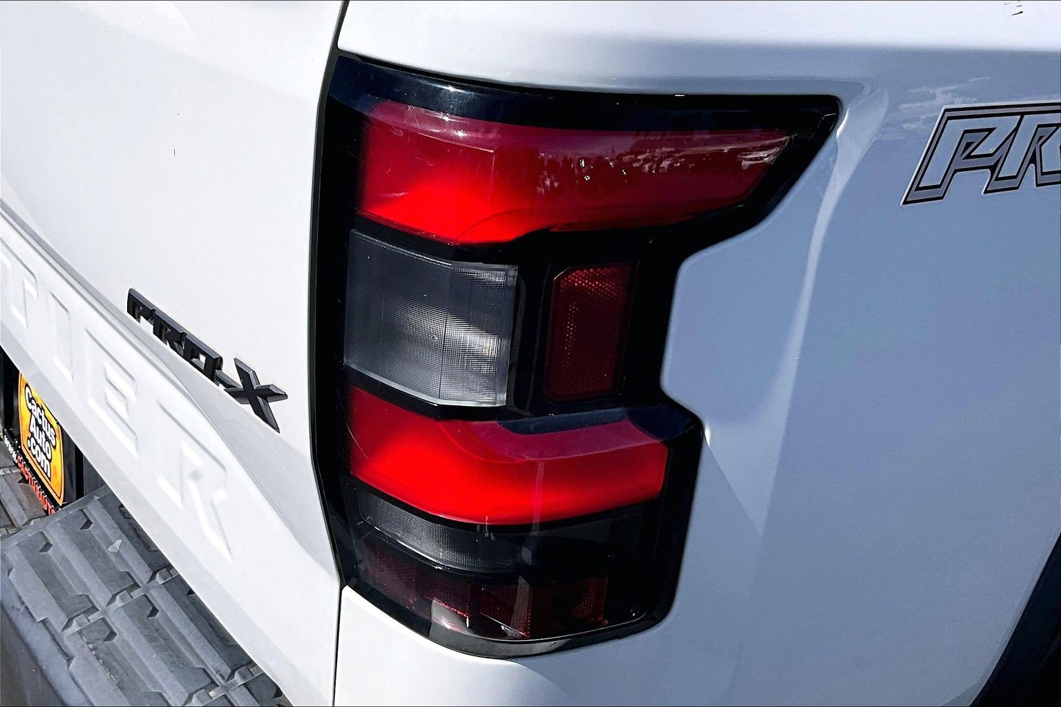 Used 2022 Nissan Frontier Pro-X RWD image 26
