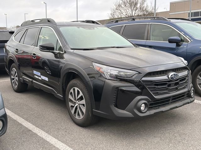 Certified 2025 Subaru Outback Premium AWD/4WD image 5