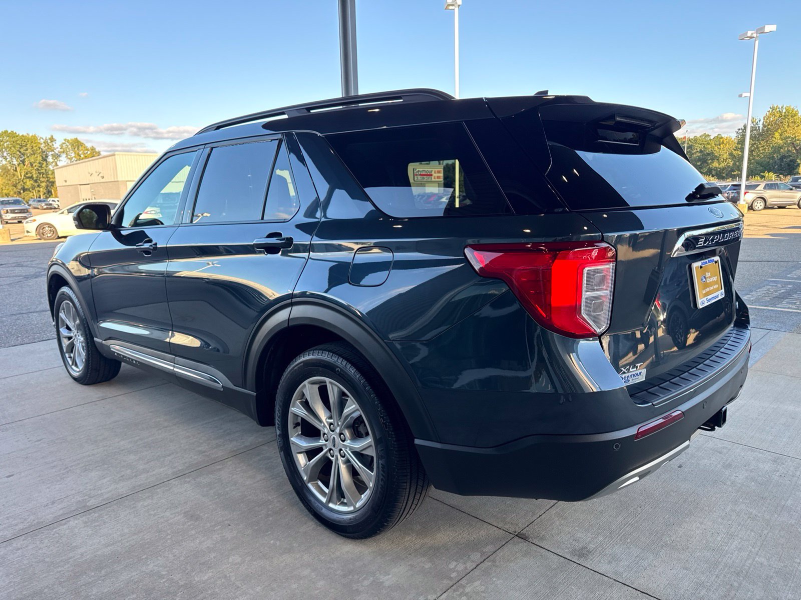 Certified 2024 Ford Explorer XLT w/ Equipment Group 202A AWD/4WD image 5