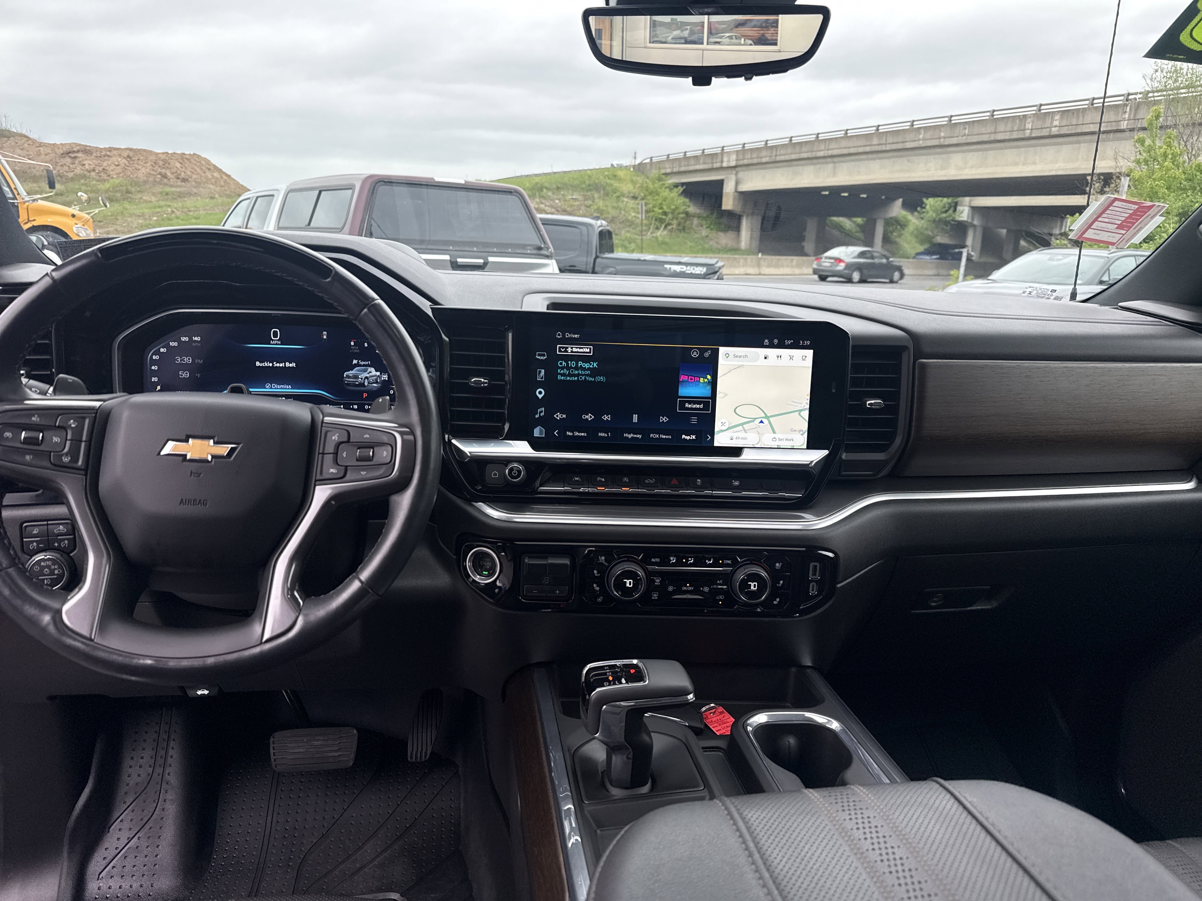 Used 2024 Chevrolet Silverado 1500 High Country w/ High Country Premium Package AWD/4WD image 15