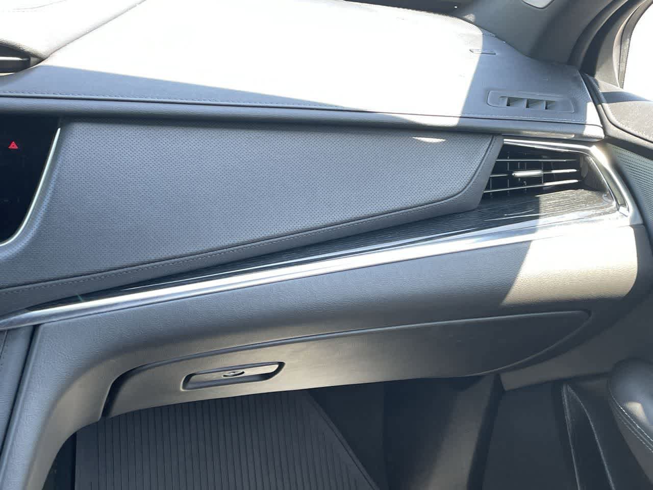 Used 2025 Cadillac XT5 Premium Luxury AWD/4WD image 16