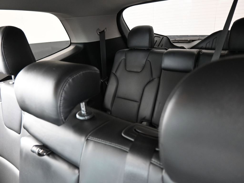 Used 2025 Kia Telluride LX FWD image 39