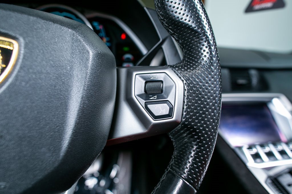 Used 2013 Lamborghini Aventador LP 700-4 image 35