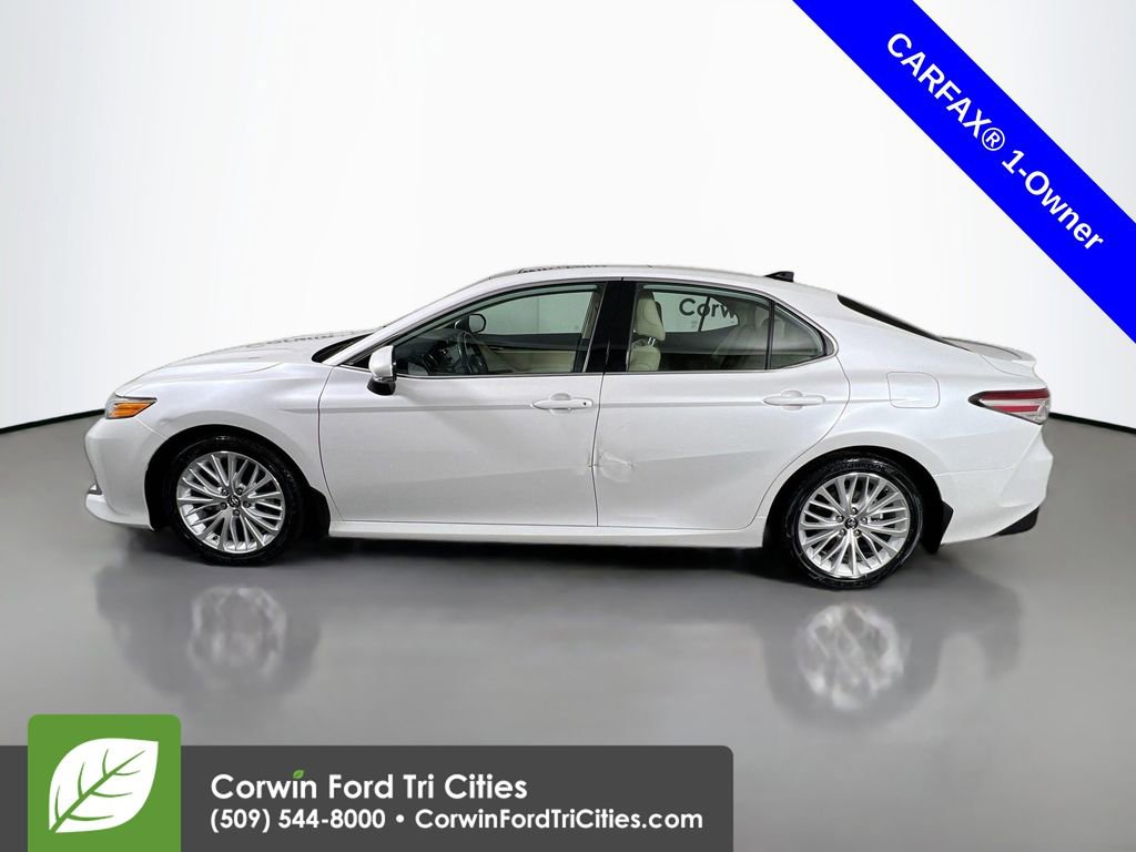 Used 2019 Toyota Camry XLE image 6