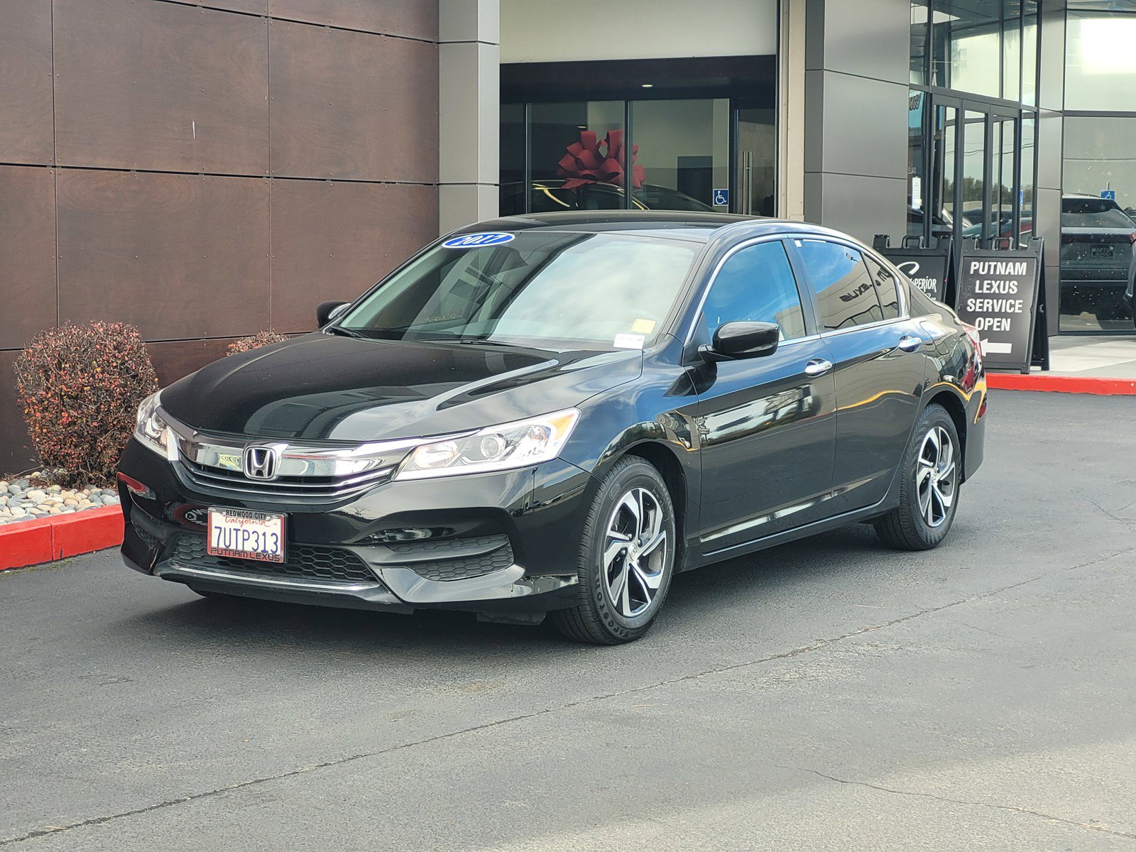 Used 2017 Honda Accord LX image 8