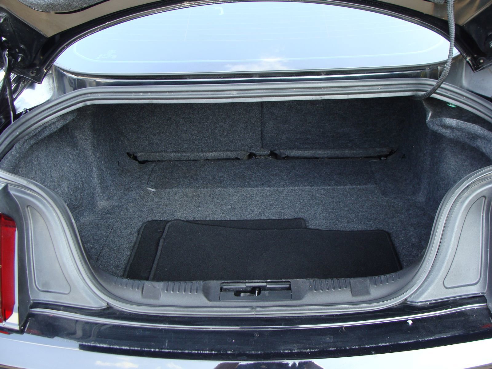 Used 2015 Ford Mustang Coupe image 33