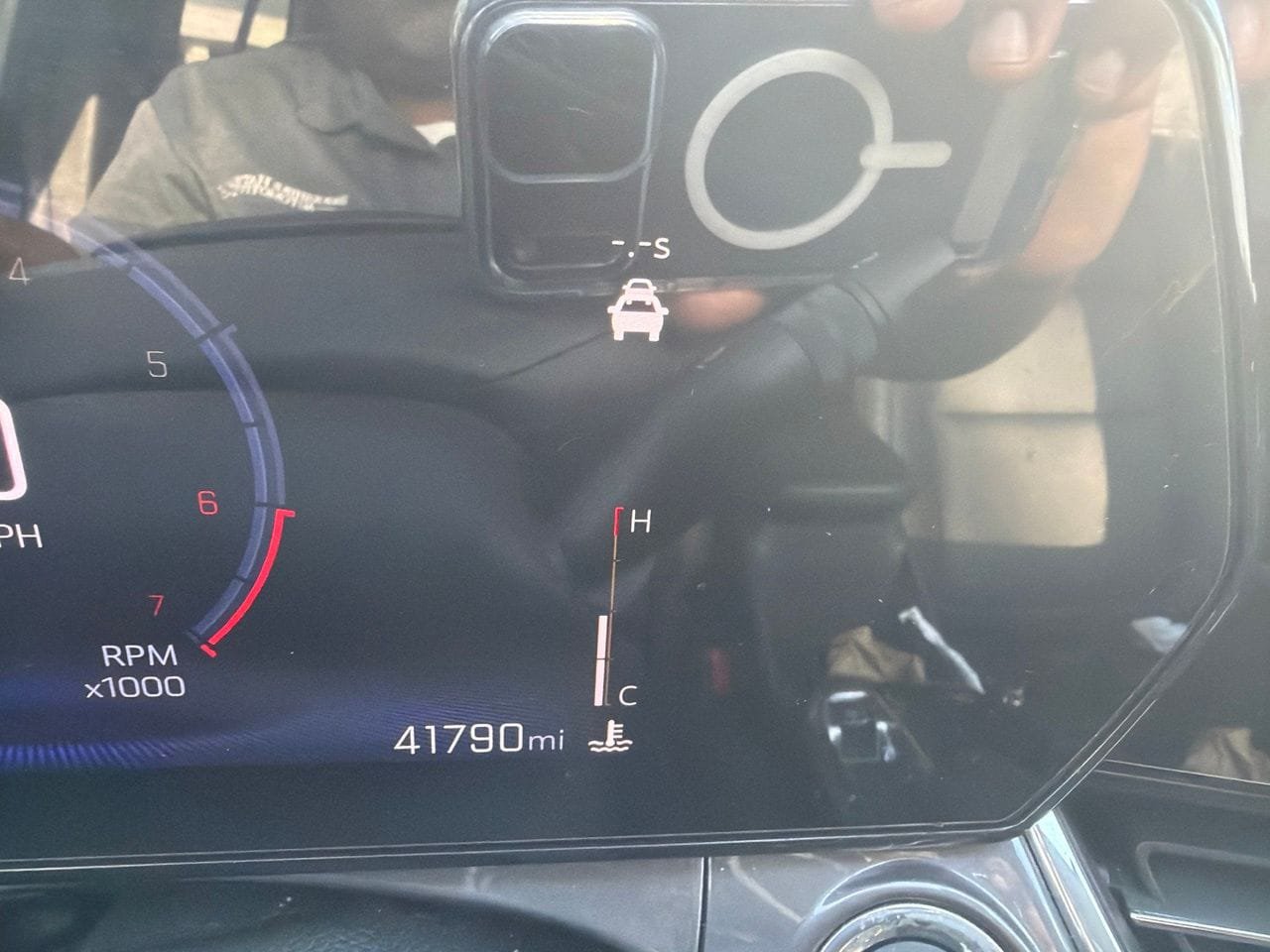 Used 2025 Chevrolet Trax ACTIV FWD image 2
