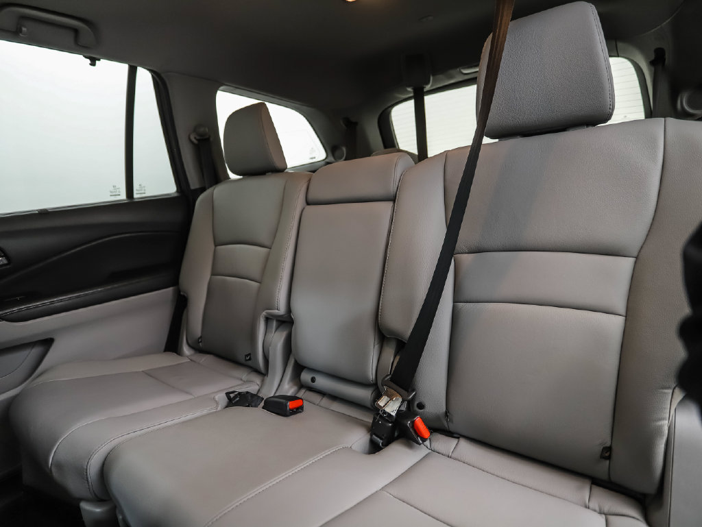 Used 2018 Honda Pilot Touring image 23