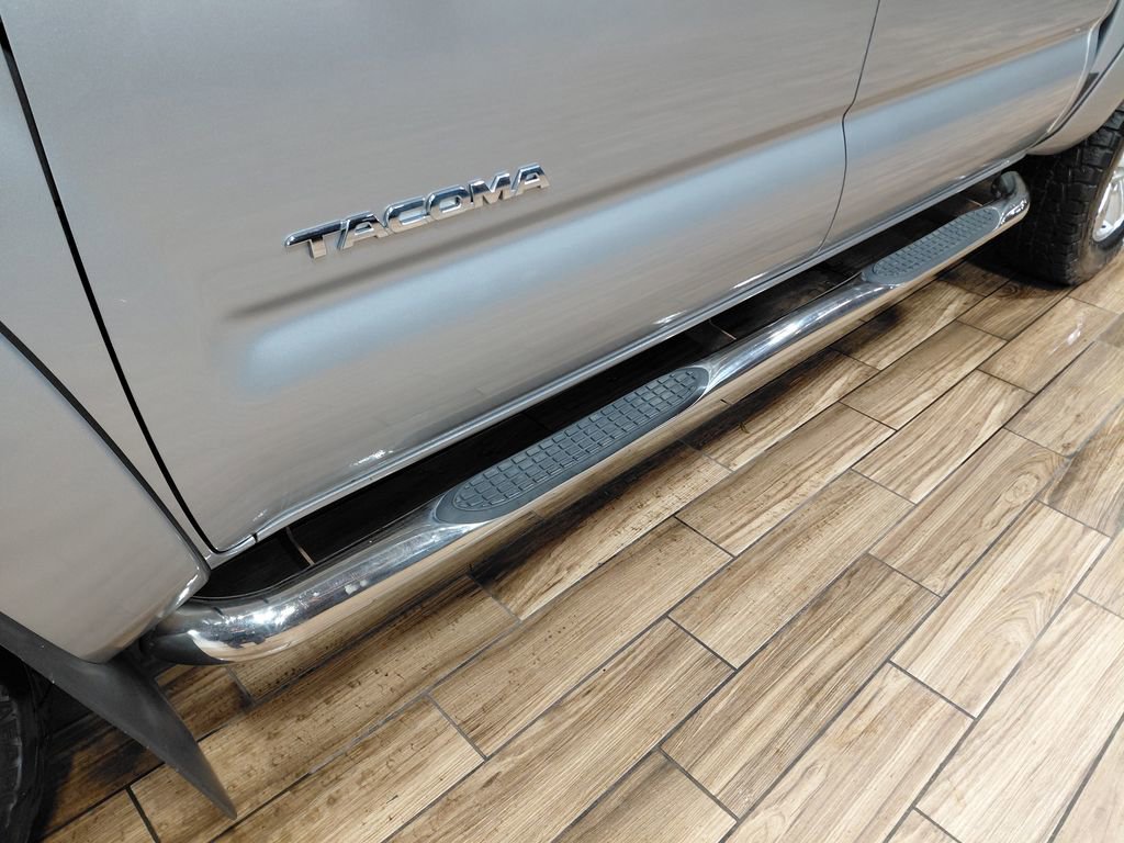 Used 2014 Toyota Tacoma 4x4 Double Cab w/ TRD Sport Package image 5