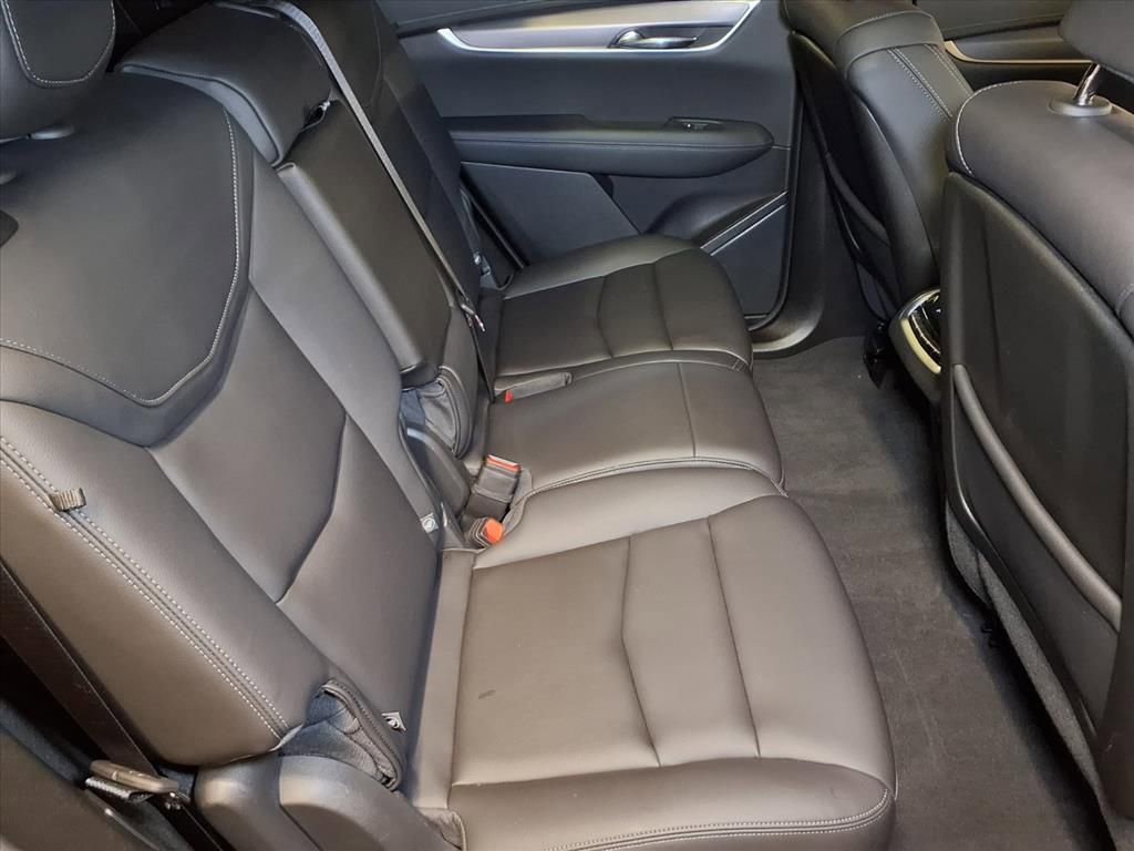 Certified 2025 Cadillac XT6 Luxury image 26