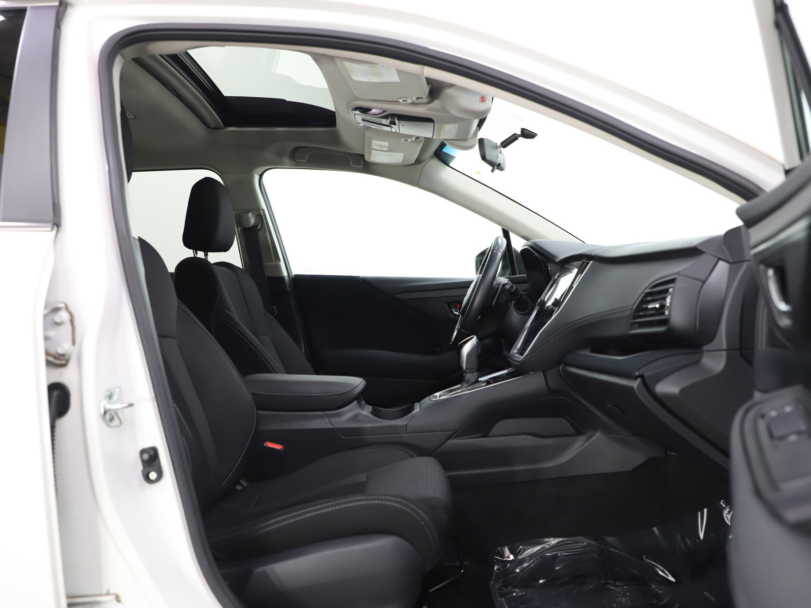 Used 2022 Subaru Outback Premium image 11