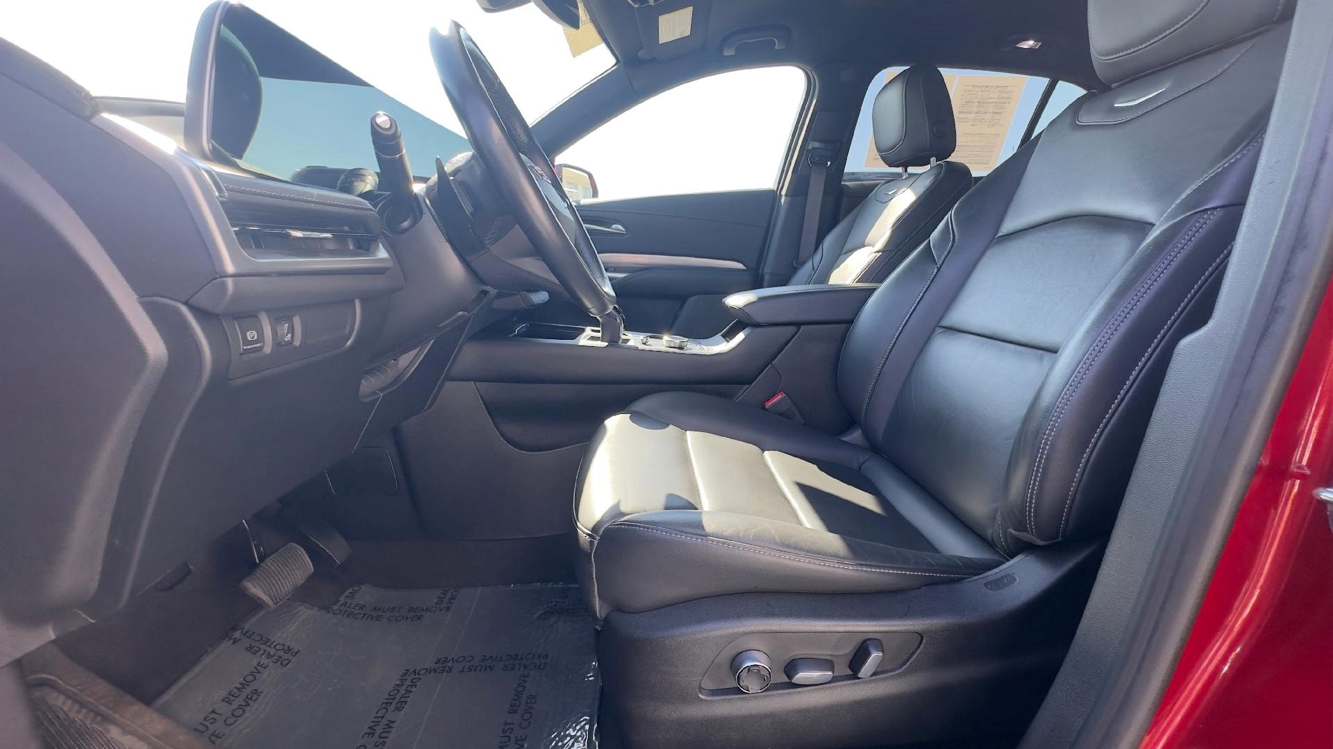 Certified 2024 Cadillac XT4 Premium Luxury image 11