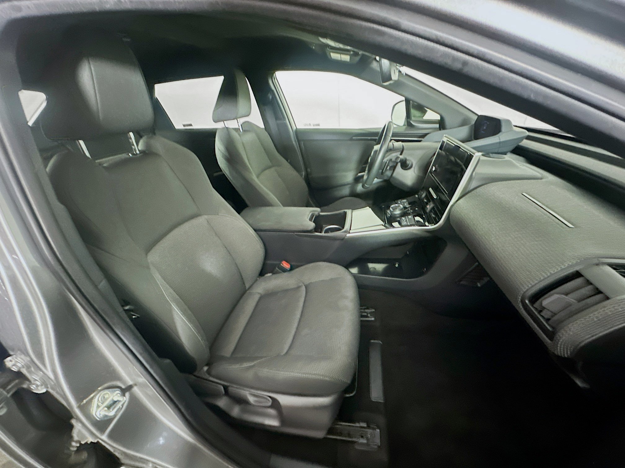 Used 2023 Subaru Solterra AWD image 31