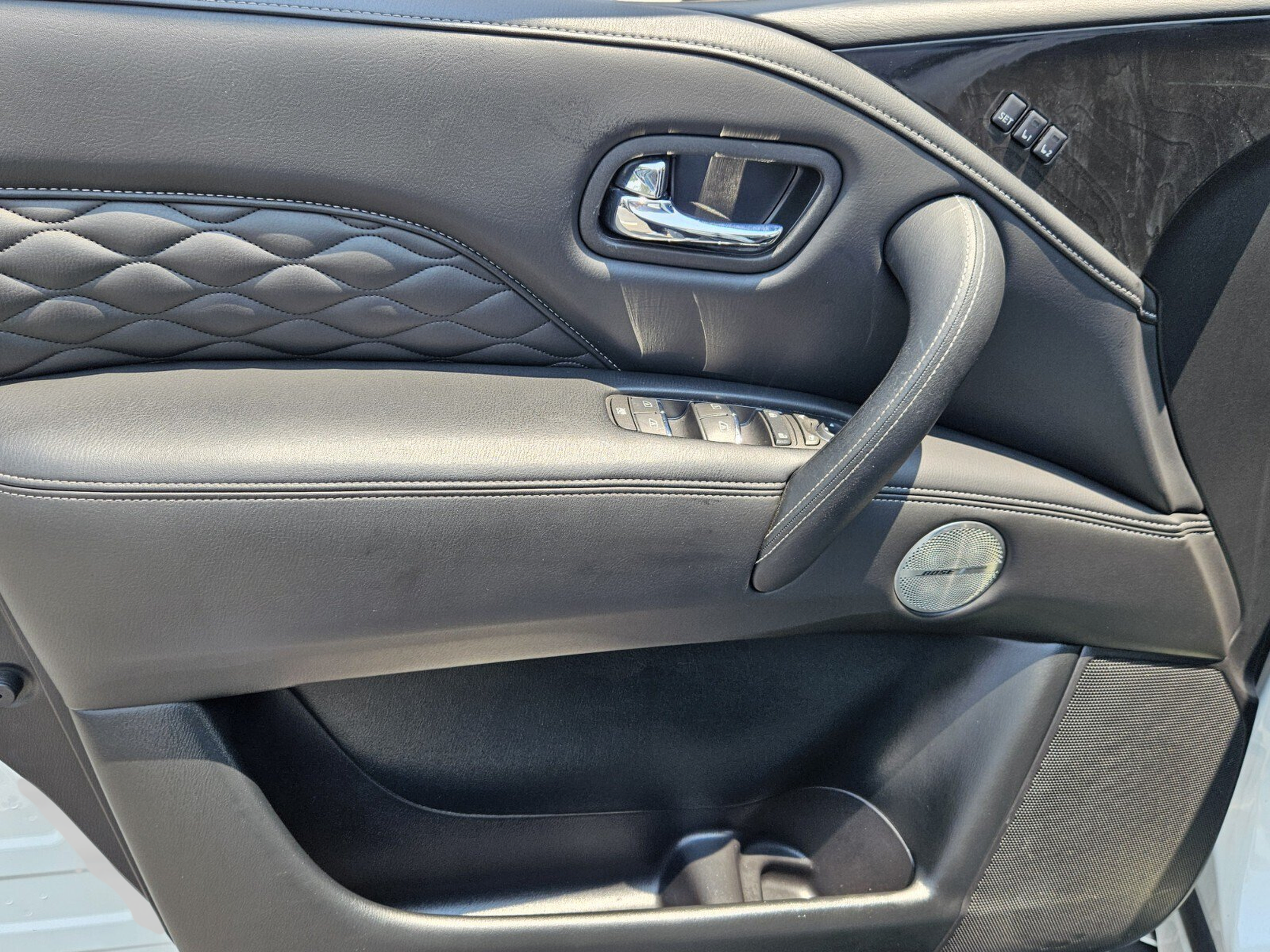Used 2024 INFINITI QX80 Sensory AWD/4WD image 14
