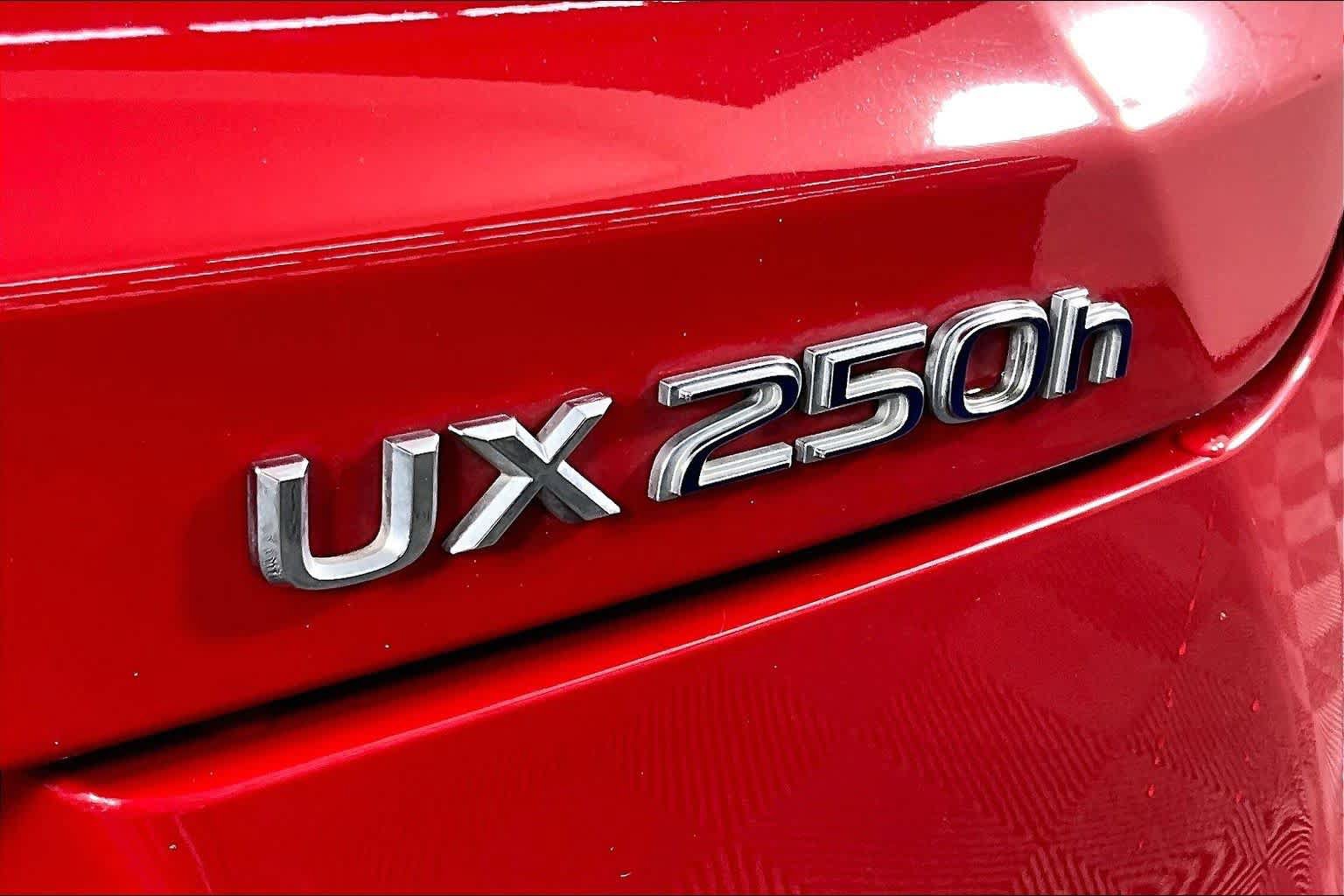 Used 2021 Lexus UX 250h w/ Premium Package AWD/4WD image 29