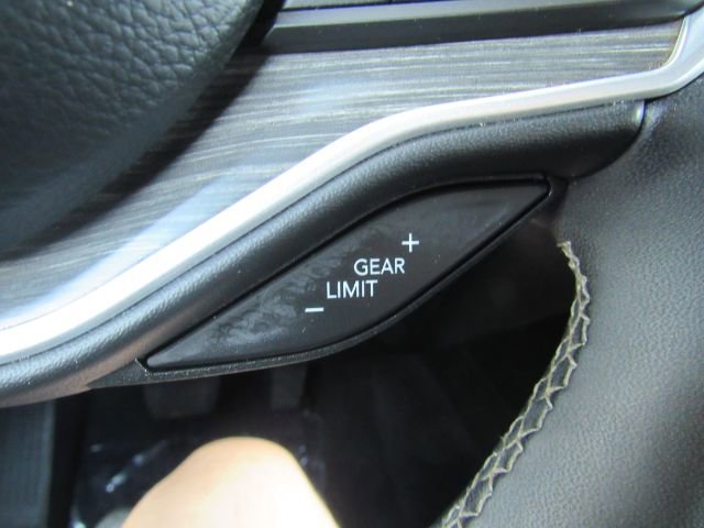 Used 2024 Jeep Wagoneer Series II w/ Flexible Seating Group image 42