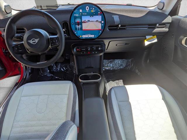 Certified 2025 MINI Cooper 2-Door Hardtop FWD image 15