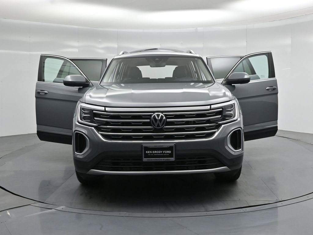 Used 2025 Volkswagen Atlas SEL image 33