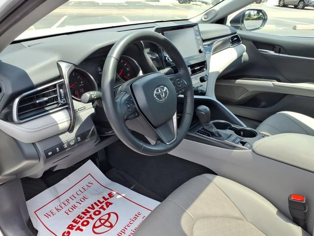 Used 2022 Toyota Camry XSE w/ Navigation Package FWD image 17