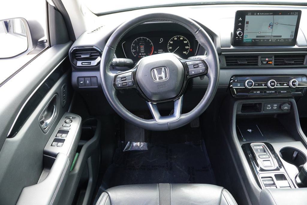 Used 2023 Honda Pilot Touring image 22