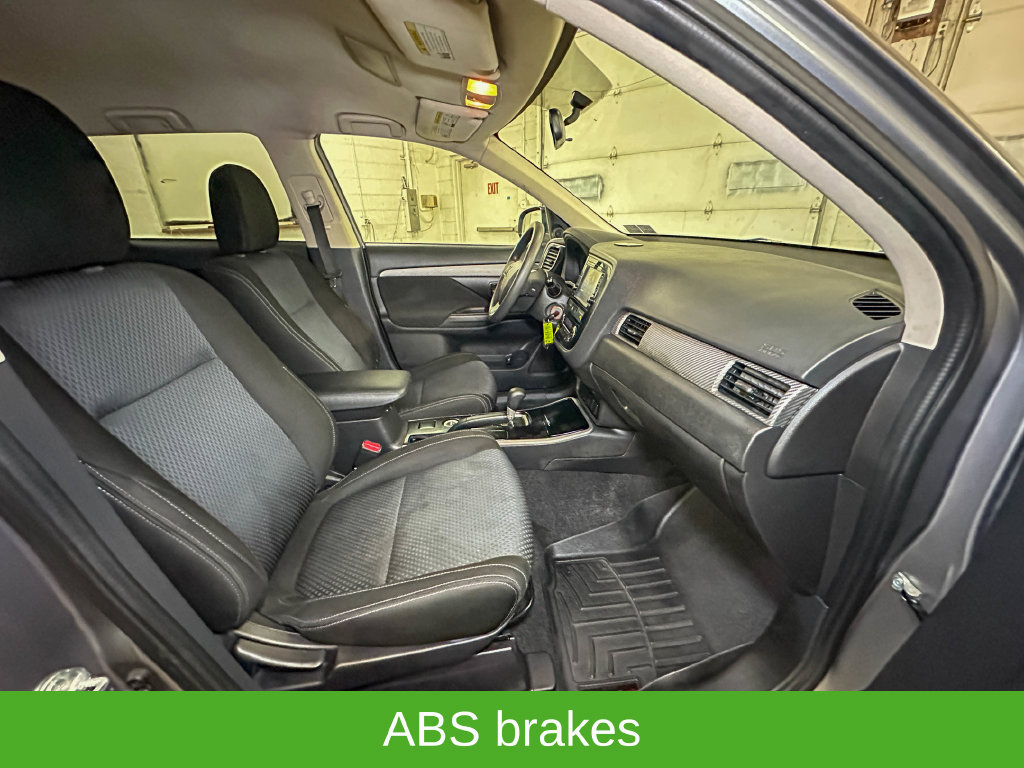 Used 2018 Mitsubishi Outlander AWD image 8