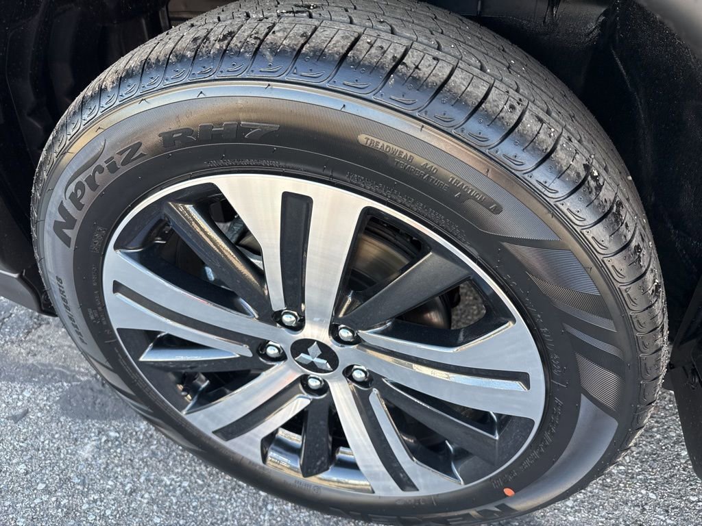 New 2026 Mitsubishi Outlander Sport ES image 10