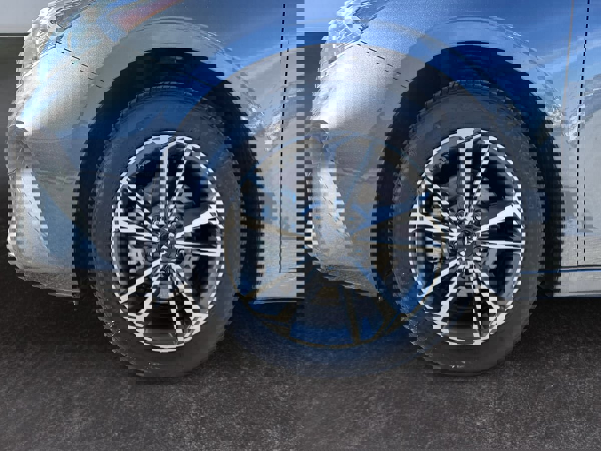 Used 2022 Kia Forte LXS w/ LXS Technology Package image 9