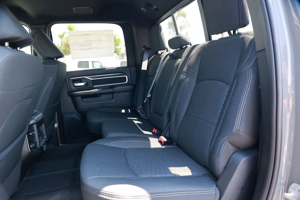 New 2026 RAM 3500 Big Horn AWD/4WD image 30