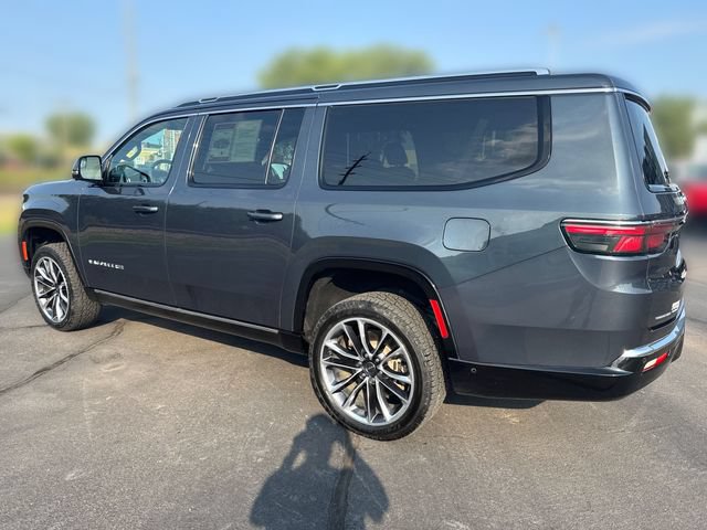 Used 2023 Jeep Wagoneer L Series III w/ Premium Group I AWD/4WD image 3