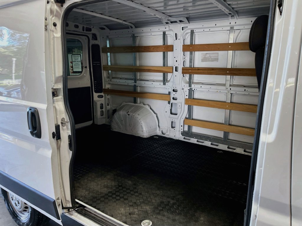 Used 2025 RAM ProMaster 2500 w/ U-Haul Equipment Group FWD image 23