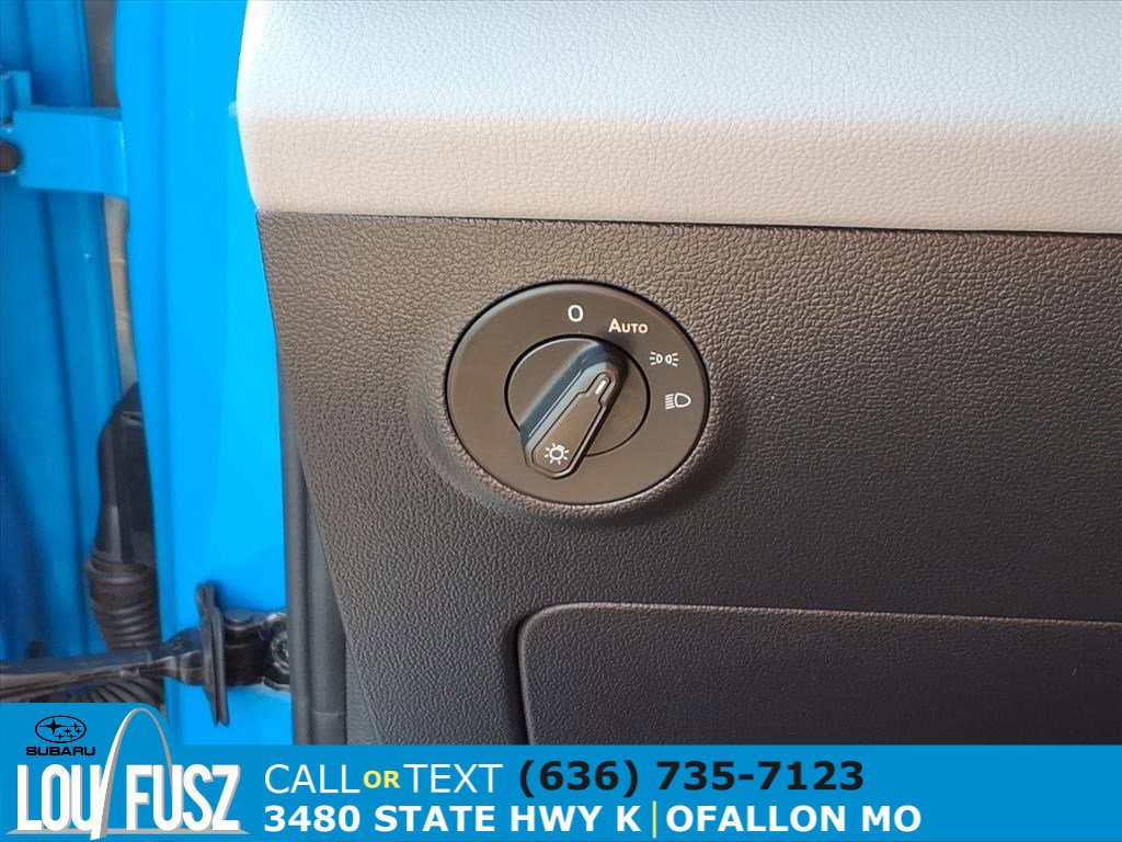 Used 2023 Volkswagen Taos SE image 21