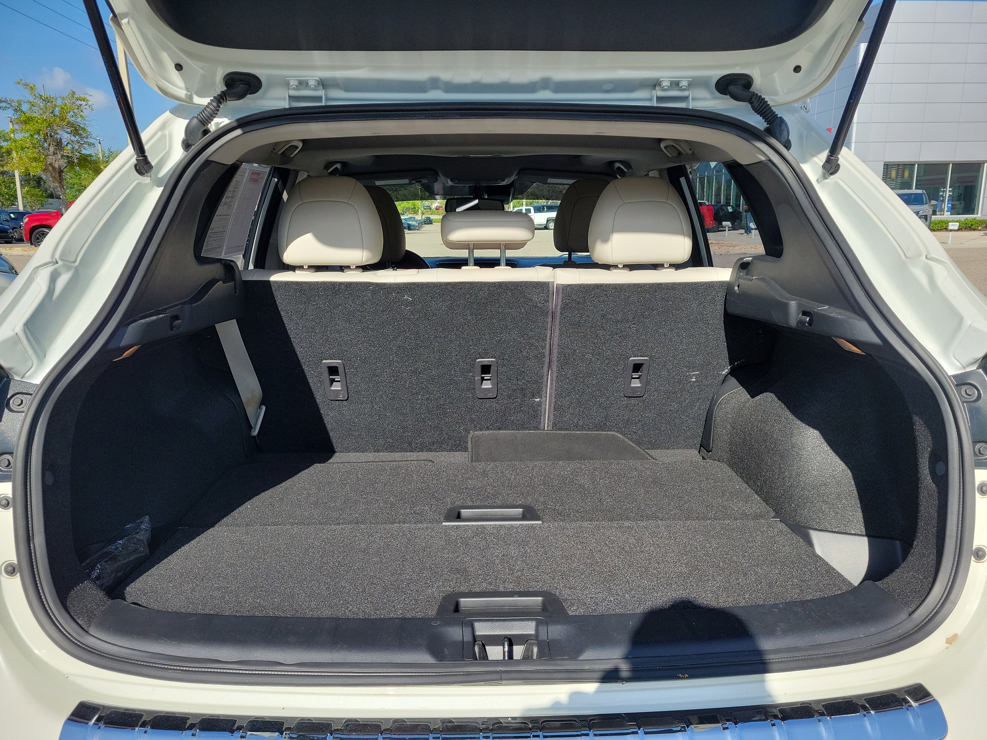 Certified 2021 Nissan Rogue Sport SL w/ Premium Package FWD image 12