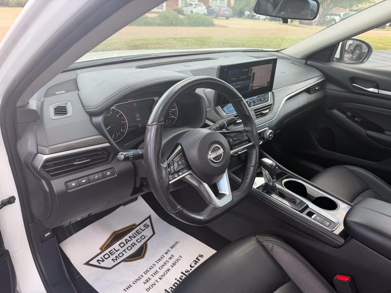 Used 2023 Nissan Altima 2.5 SL AWD/4WD image 10
