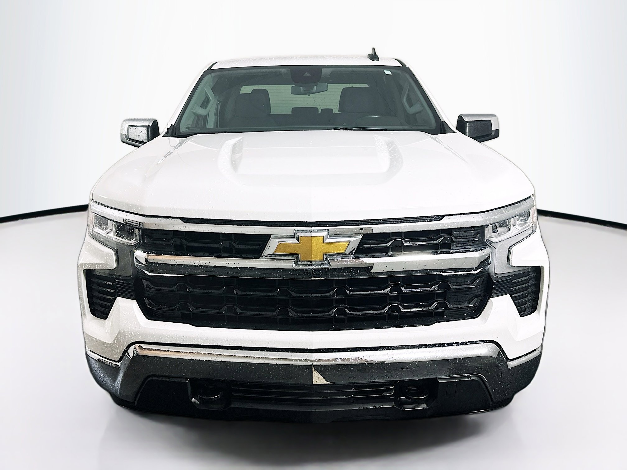 Used 2022 Chevrolet Silverado 1500 LT image 2