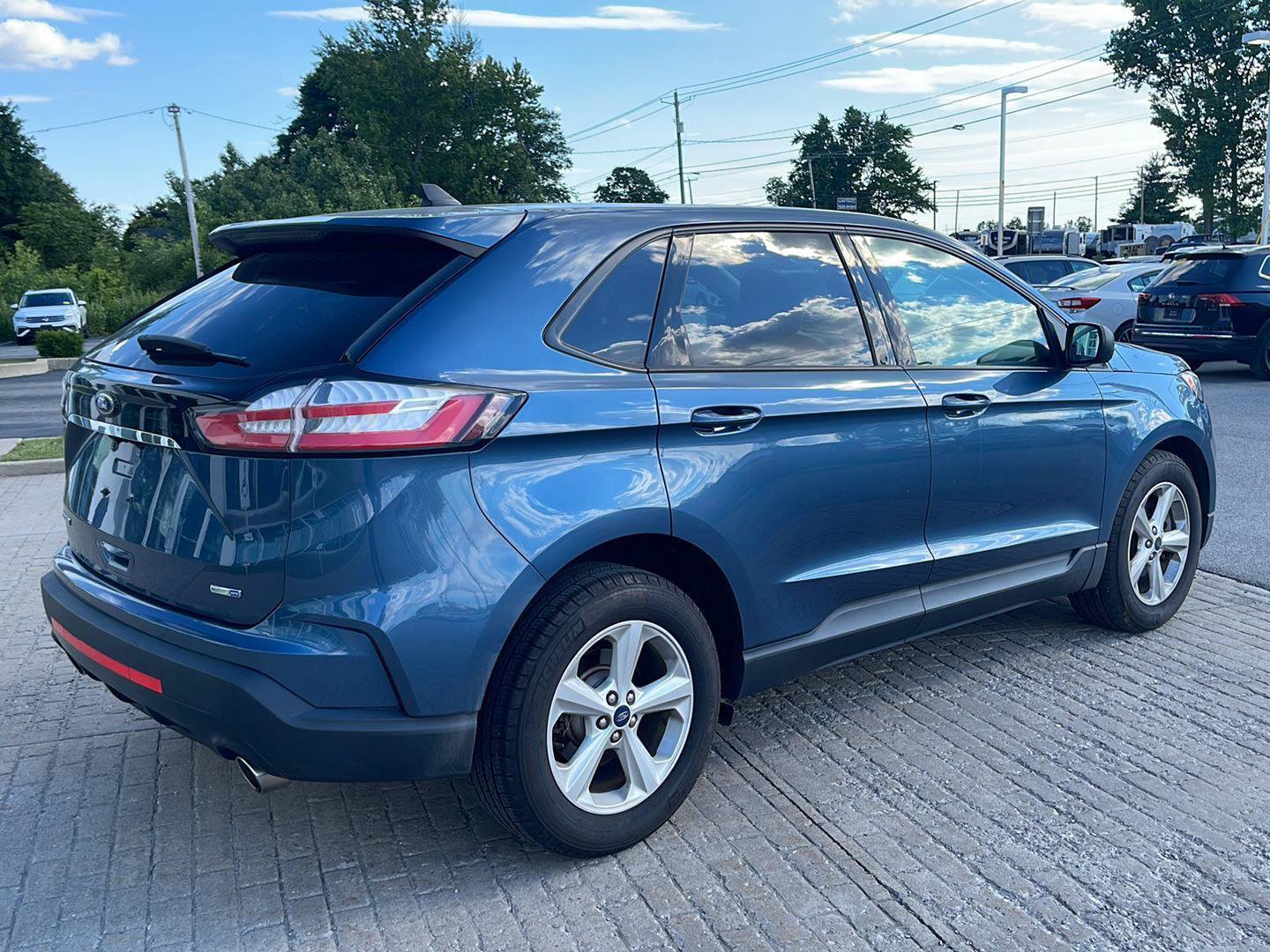 Used 2019 Ford Edge SE AWD/4WD image 6