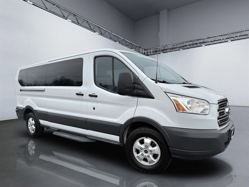 Used 2017 Ford Transit 350 XLT RWD image 26