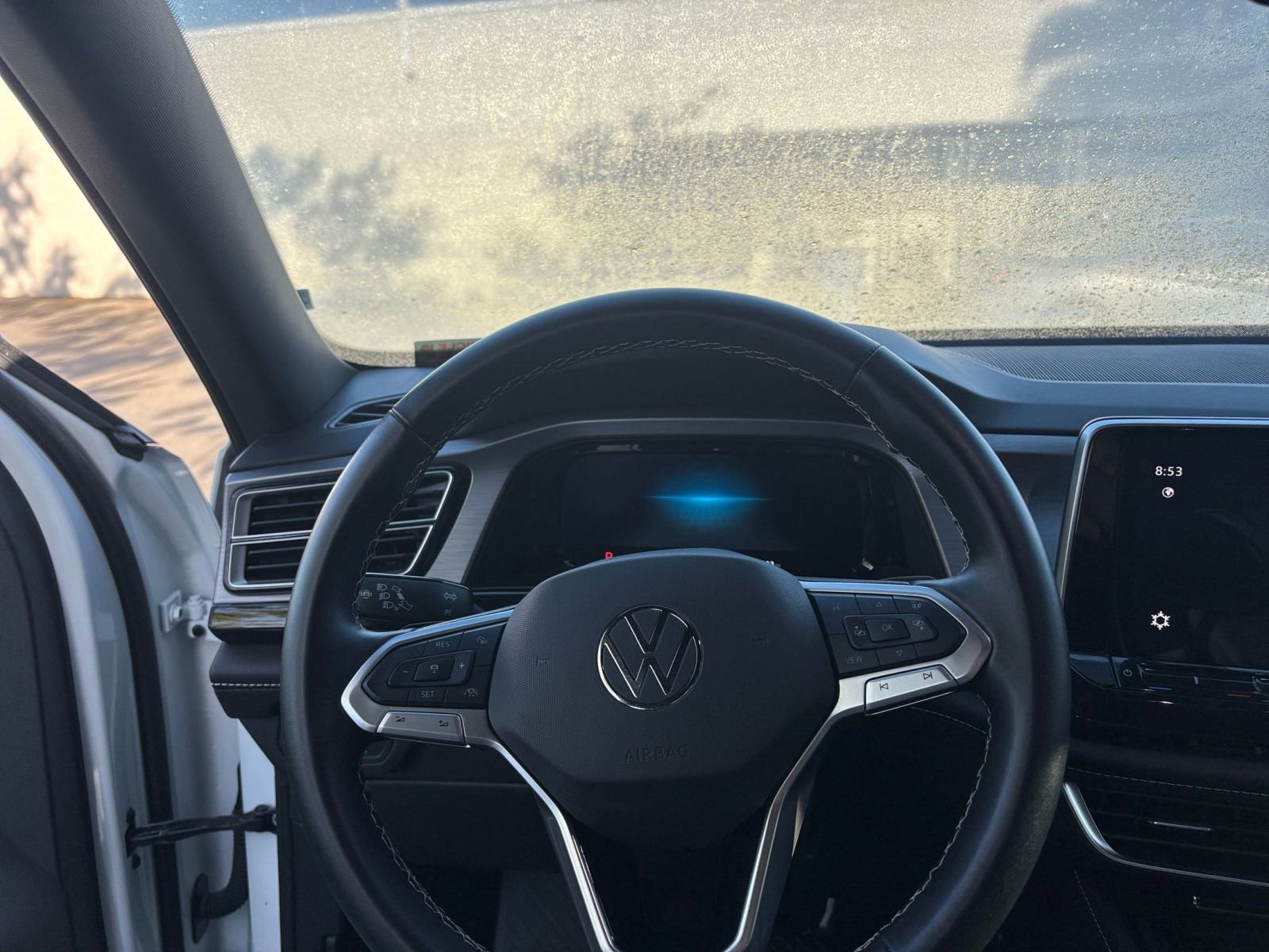 Used 2025 Volkswagen Atlas Cross Sport SE image 34