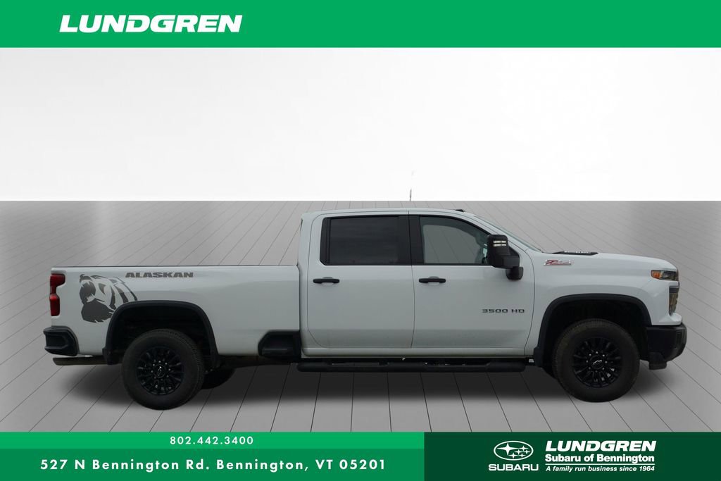Used 2026 Chevrolet Silverado 3500 W/T image 2